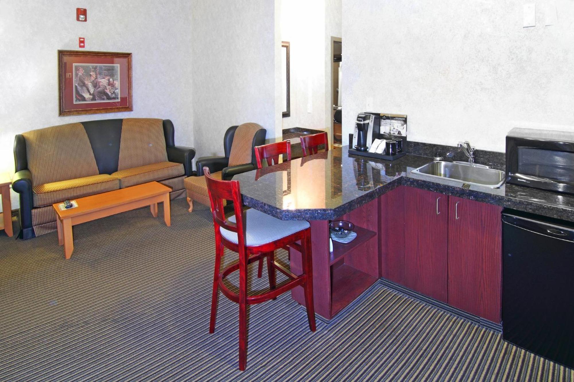 Holiday Inn Express Calgary South By Ihg Ngoại thất bức ảnh