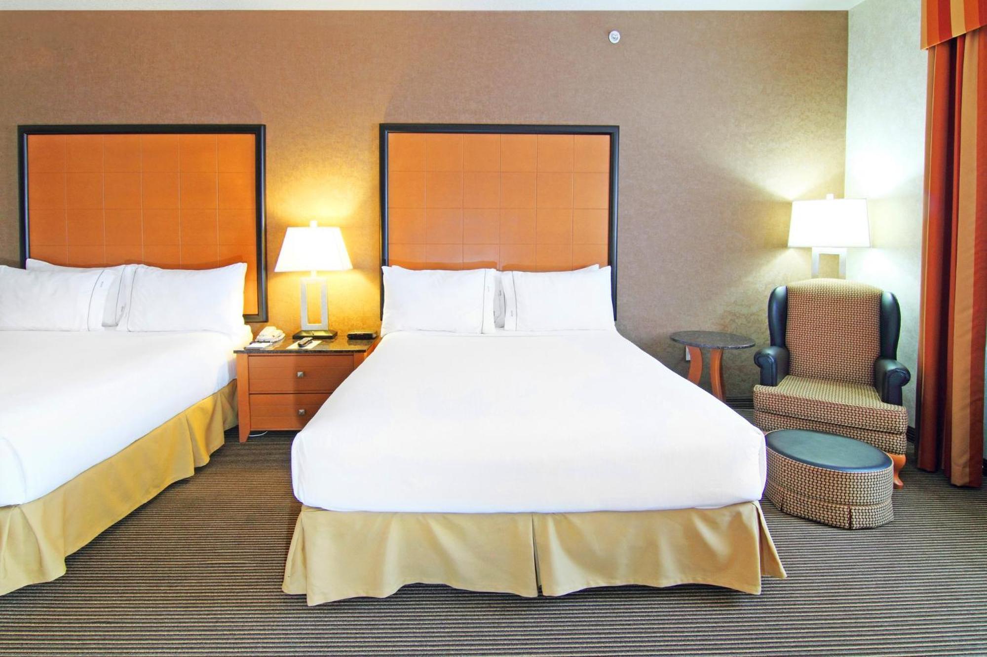 Holiday Inn Express Calgary South By Ihg Ngoại thất bức ảnh