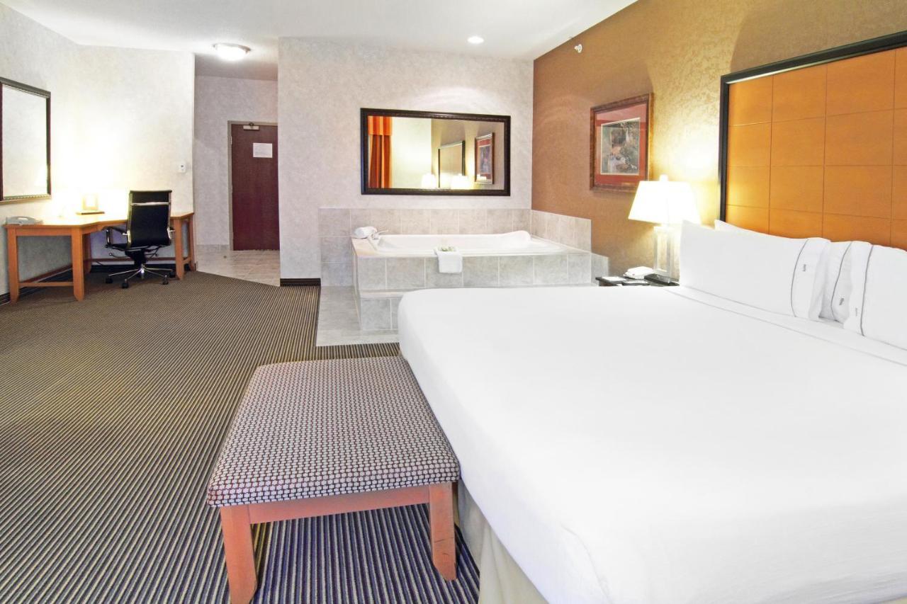 Holiday Inn Express Calgary South By Ihg Ngoại thất bức ảnh